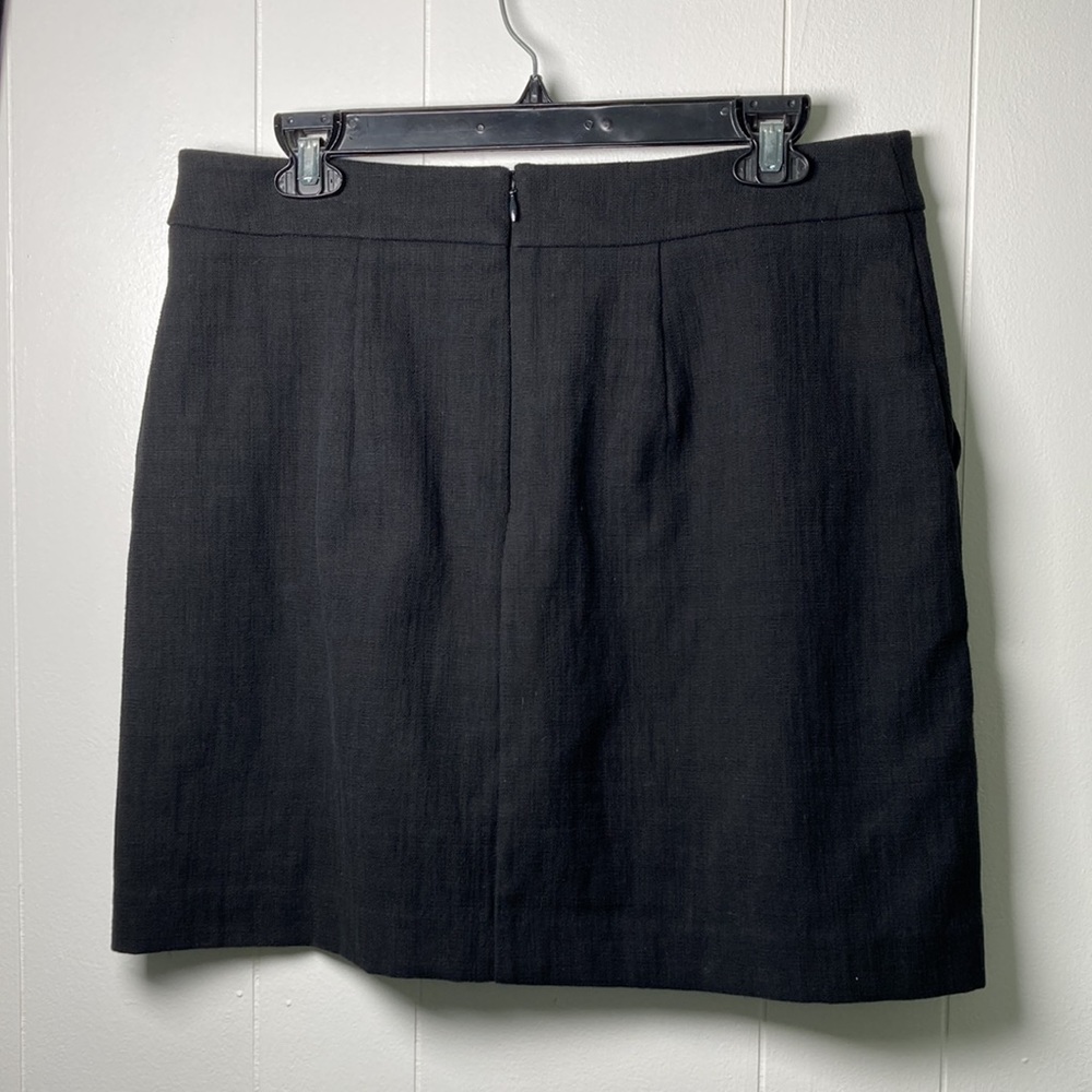 Black Mini Skirt with Cute Pockets - Picture 4 of 6